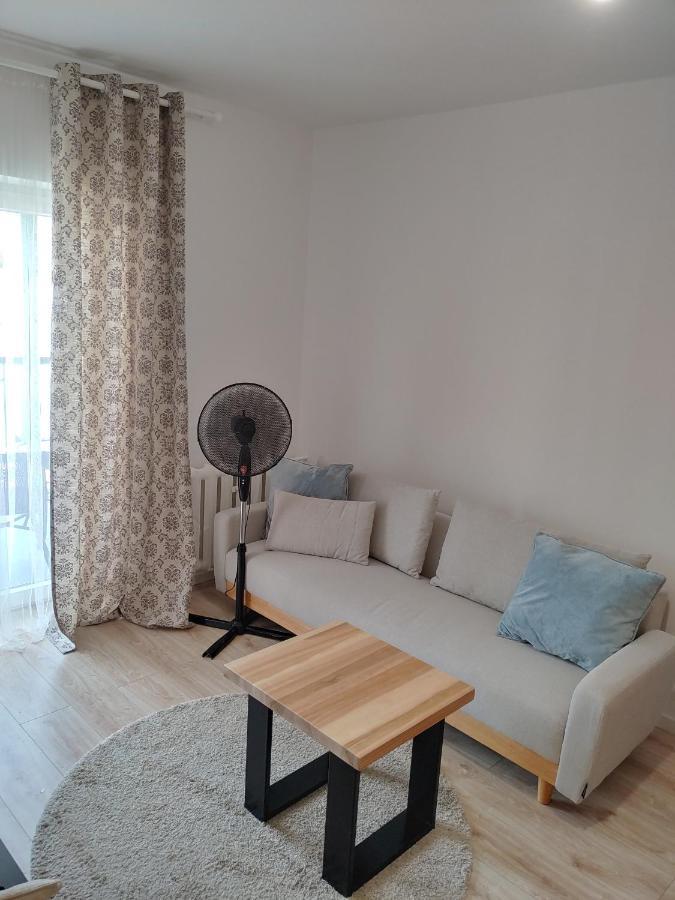 Twins Apartment *